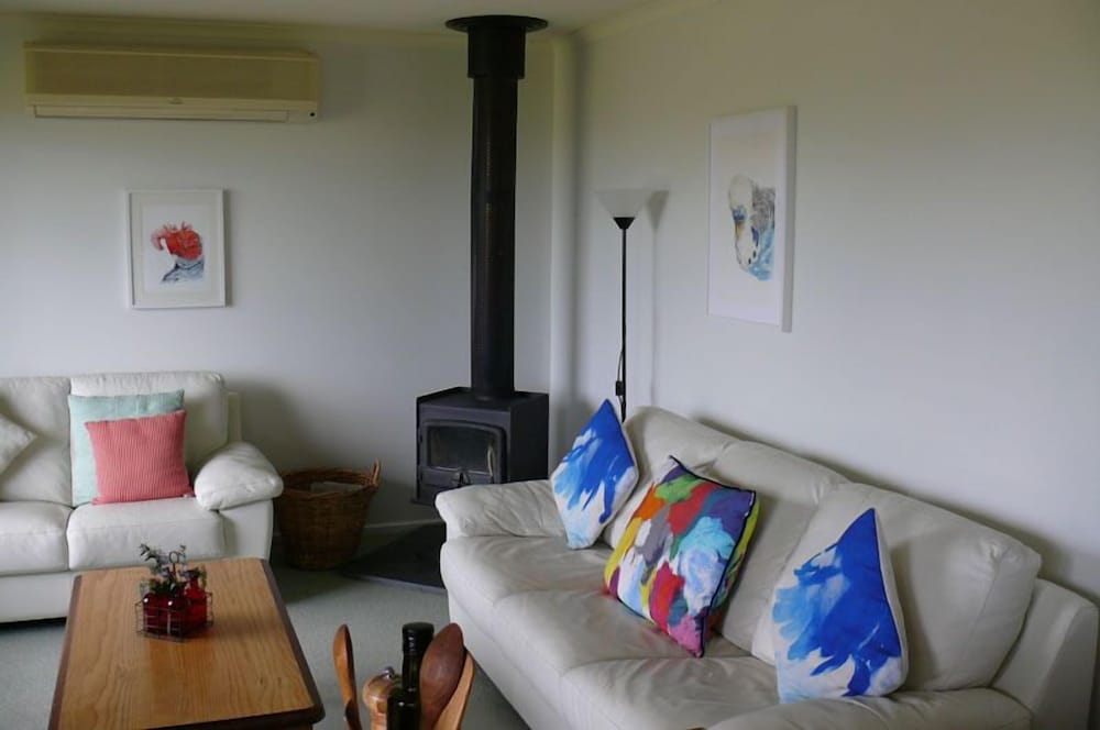 Country Cottage photo 2