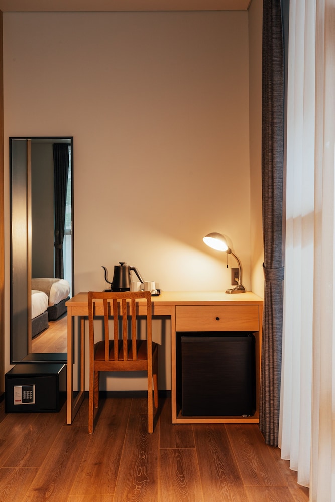 Design Twin Room - Photo 5