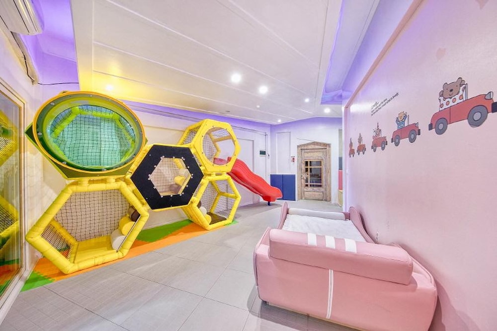 Basic Room, 1 Bedroom (Goldwing(Kid/Pool/Spa)) - Photo 7