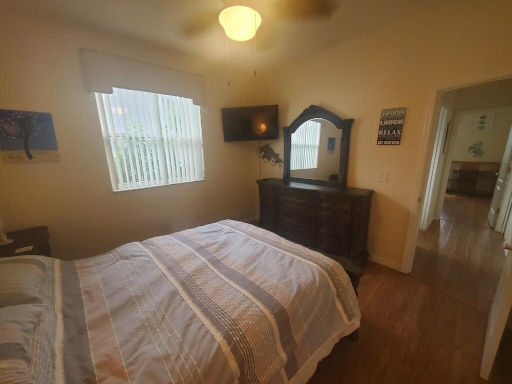 House, 3 Bedrooms photo 2