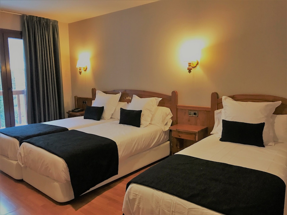 Comfort Triple Room, Mountain View
