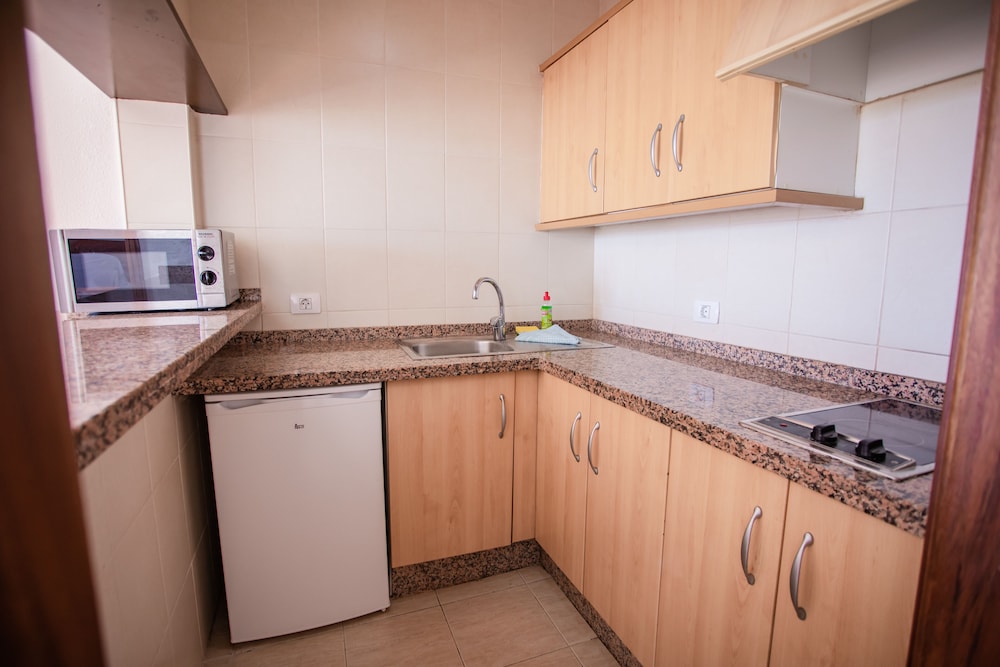 Premium Apartment, 1 Bedroom, Pool View (2 Adults and 1 Child)