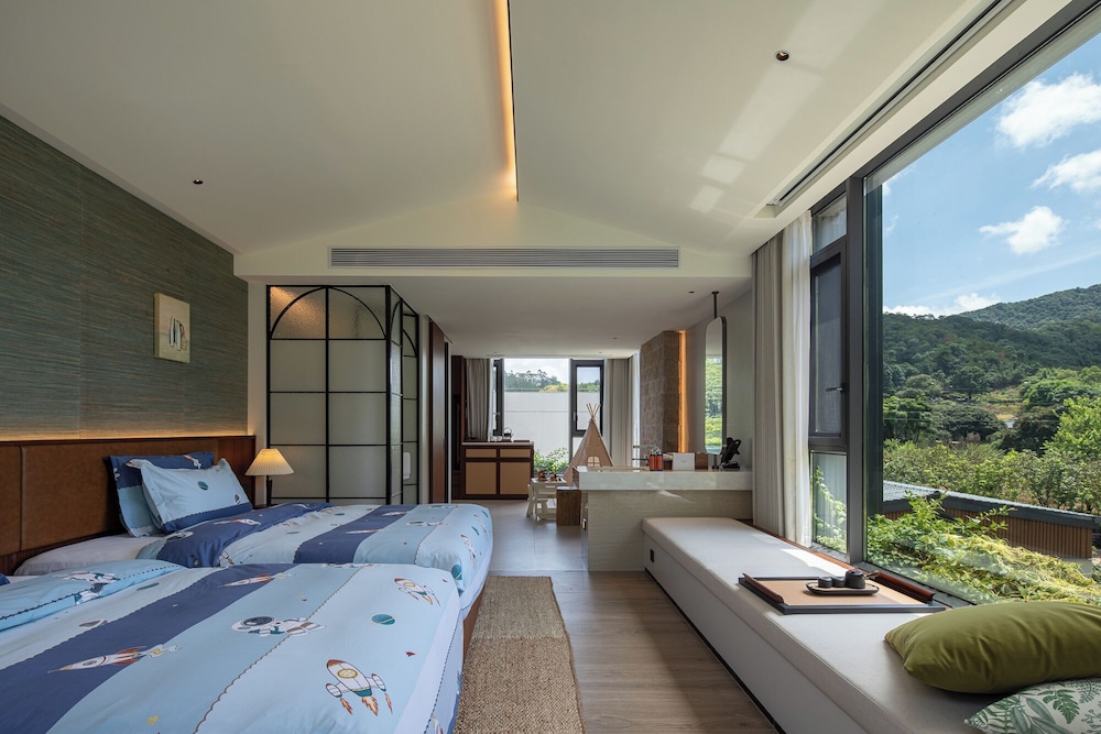 Family Room, Courtyard View