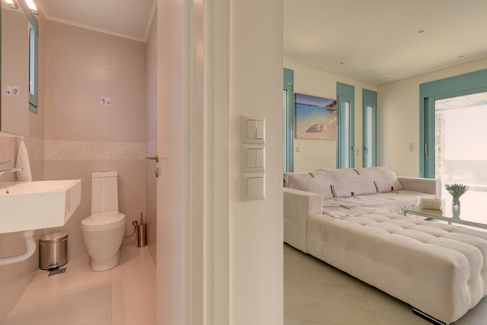 Luxury Villa 3 Bedrooms with Small Private Pool photo 3
