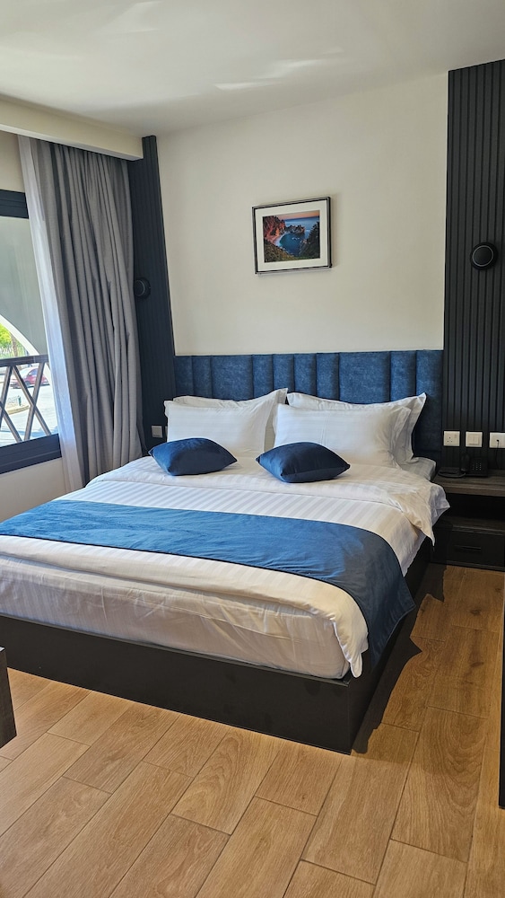 Standard Room, 1 Double Bed, City View photo 1