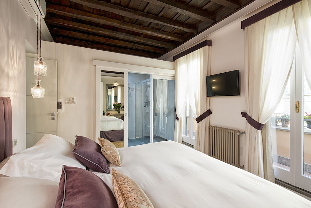 Superior Double Room, Balcony photo 1