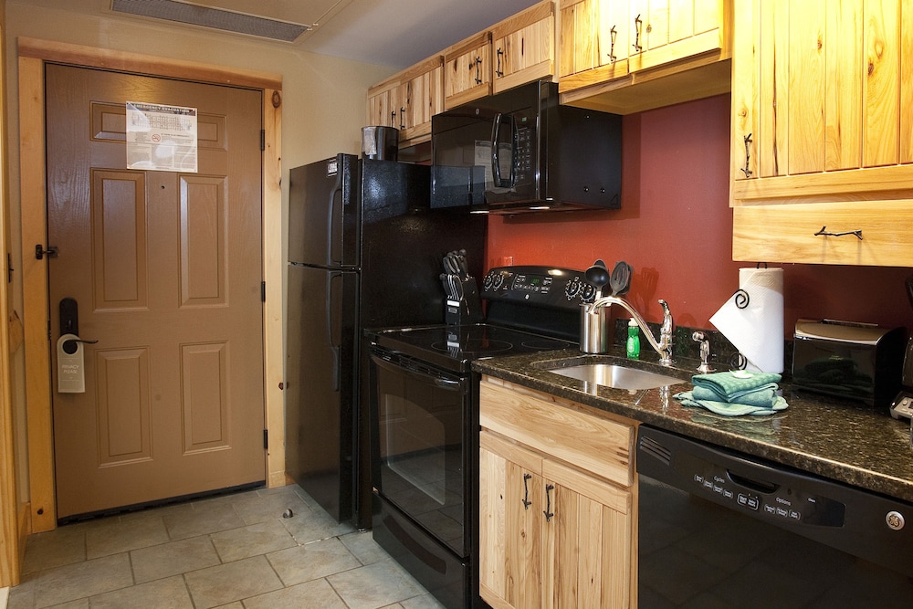 Split Rock Suite - Waterpark Access Additional photo 2