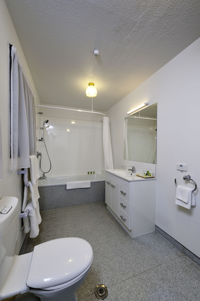 Studio, 2 Double Beds - Photo 6
