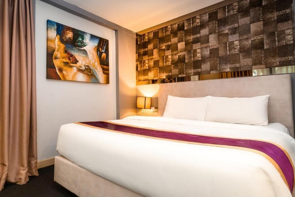 Comfort Double Room, City View