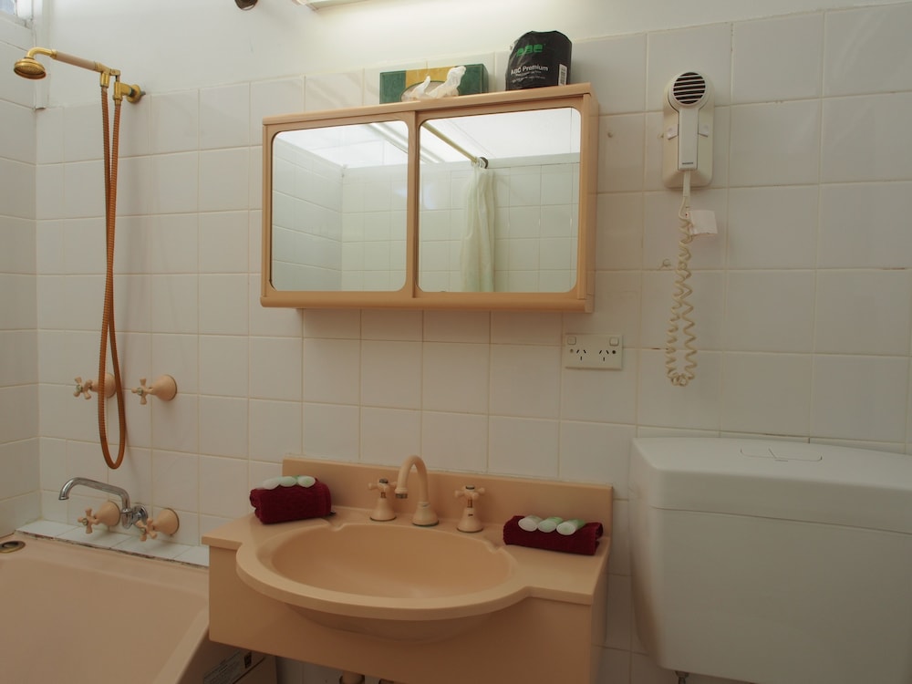 Spa Suite with Kitchen photo 2