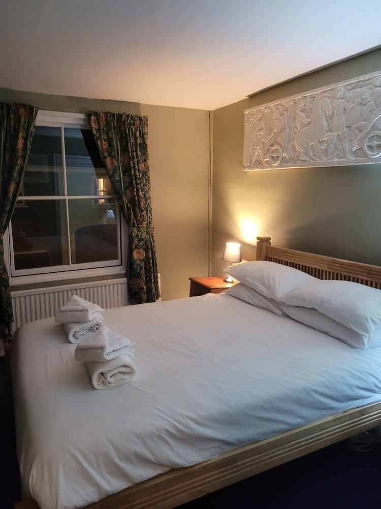 Standard Double Room, Ensuite (Room 4)