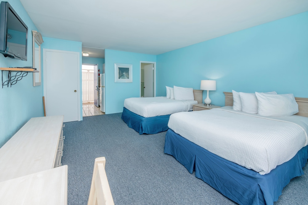 Standard Room, 2 Double Beds, Kitchen photo 1