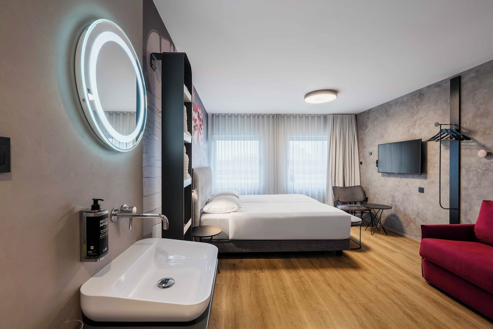 Superior Room, 1 Double Bed (Castle View) - Photo 2