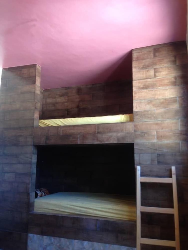 Shared Dormitory, 3 Twin Beds (N° 2-5) photo 2