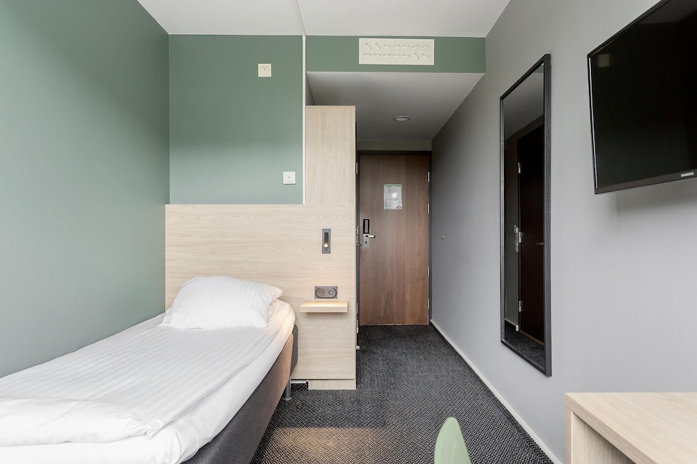 Economy Room, 1 Twin Bed, Non Smoking photo 1