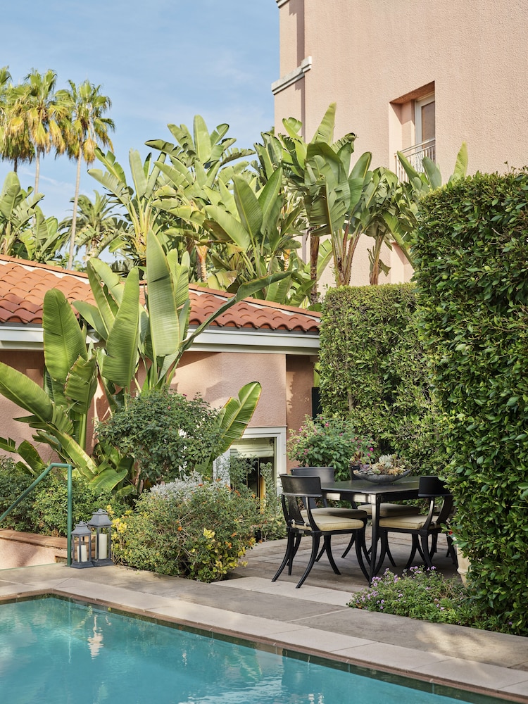 Presidential Bungalow