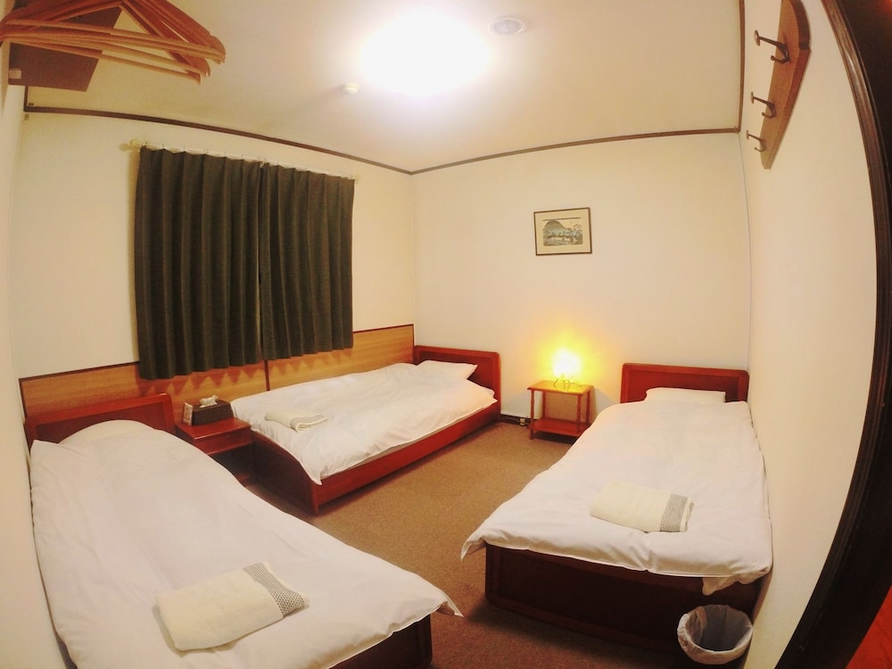 Standard Triple Room photo 2