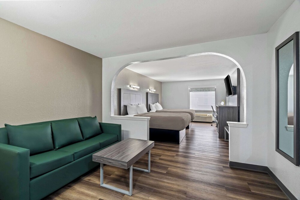 Suite, 2 Queen Beds, Non Smoking - Photo 1