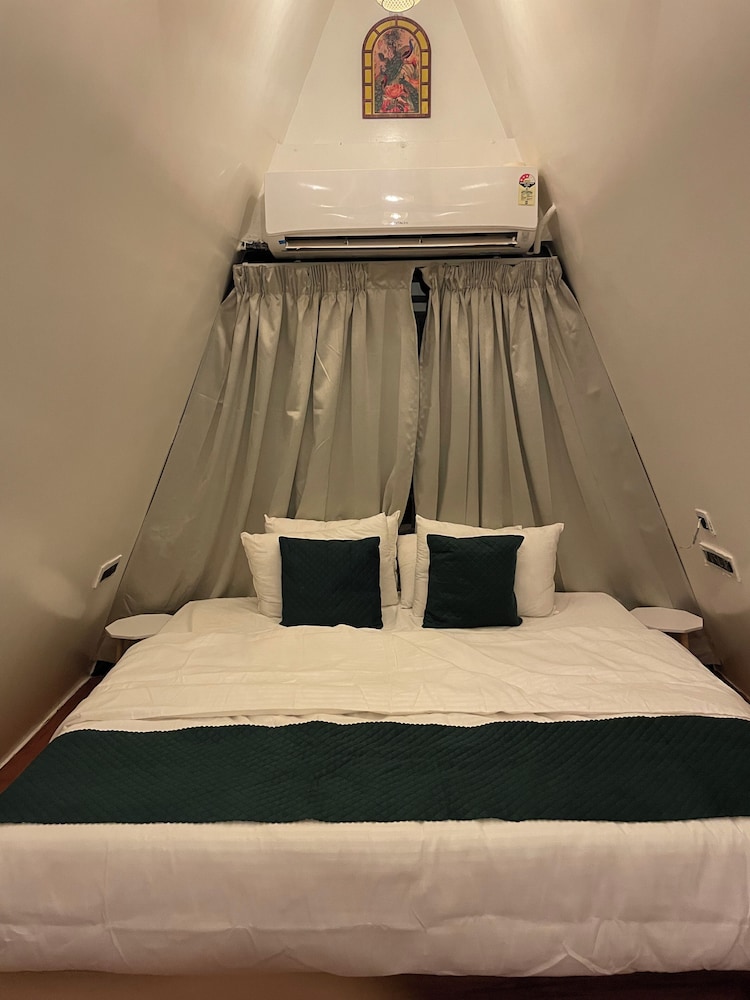 Basic Single Room