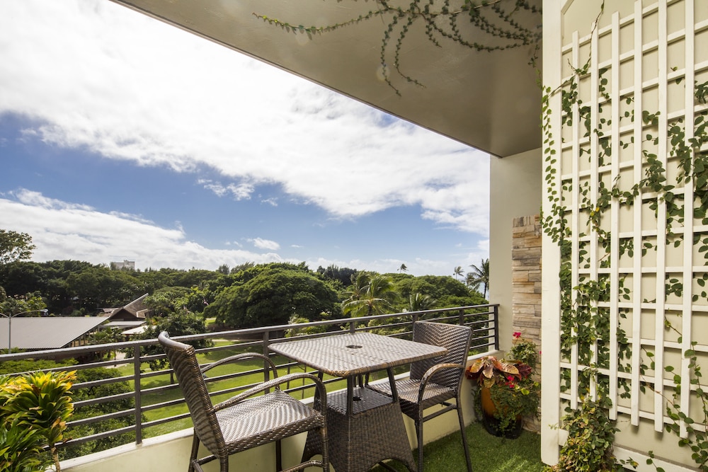 Ocean View Studio with Kitchenette photo 2