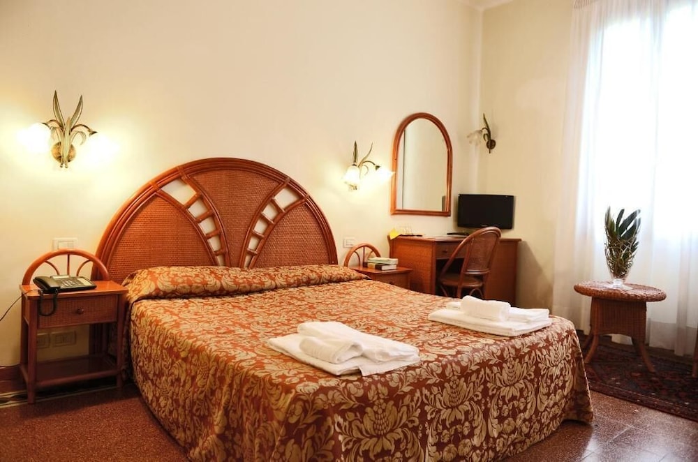 Comfort Double or Twin Room, Garden View photo 1
