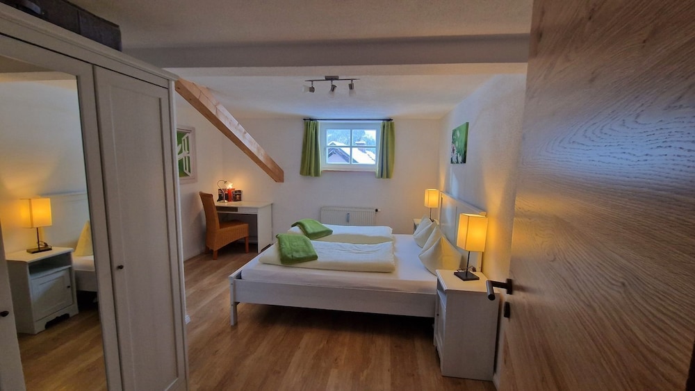 Family Condo, 2 Bedrooms, Mountain View photo 2