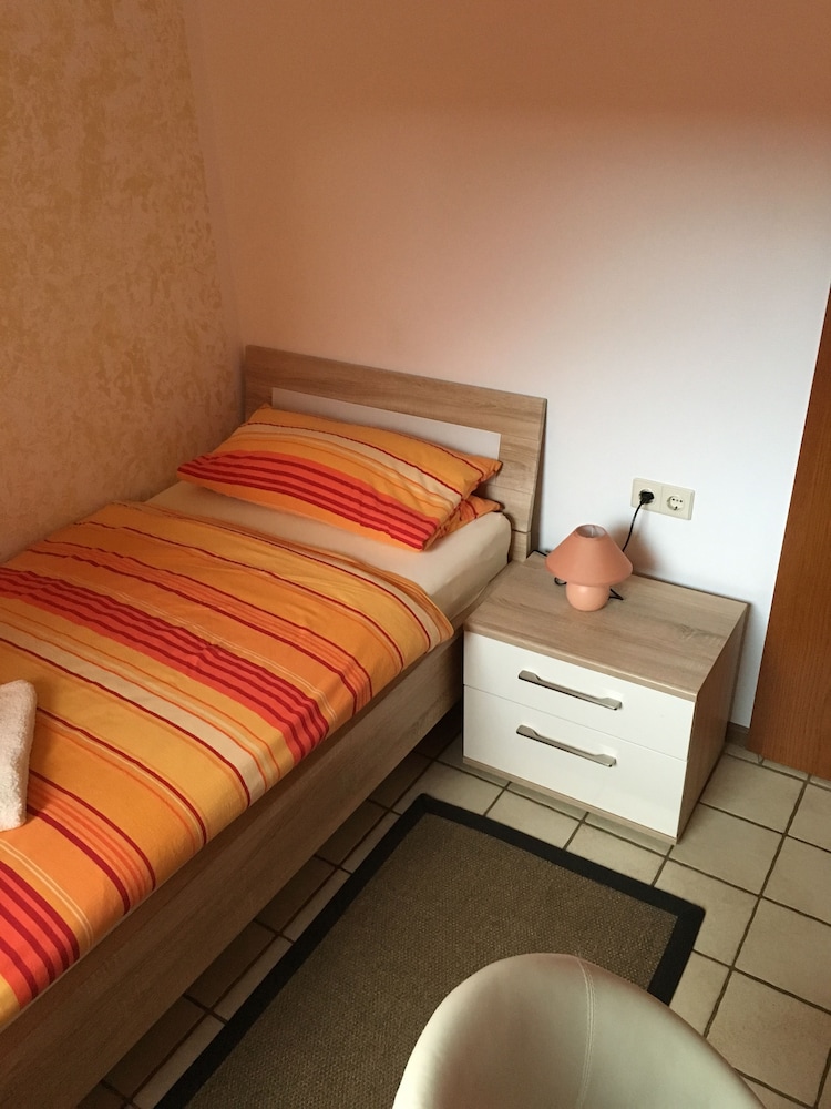 Single Room photo 3