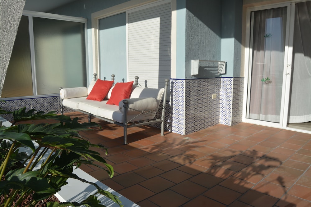 Superior Apartment, Ocean View photo 3