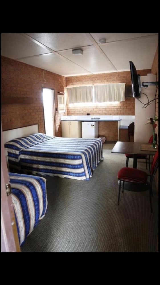 Standard Twin Room photo 2
