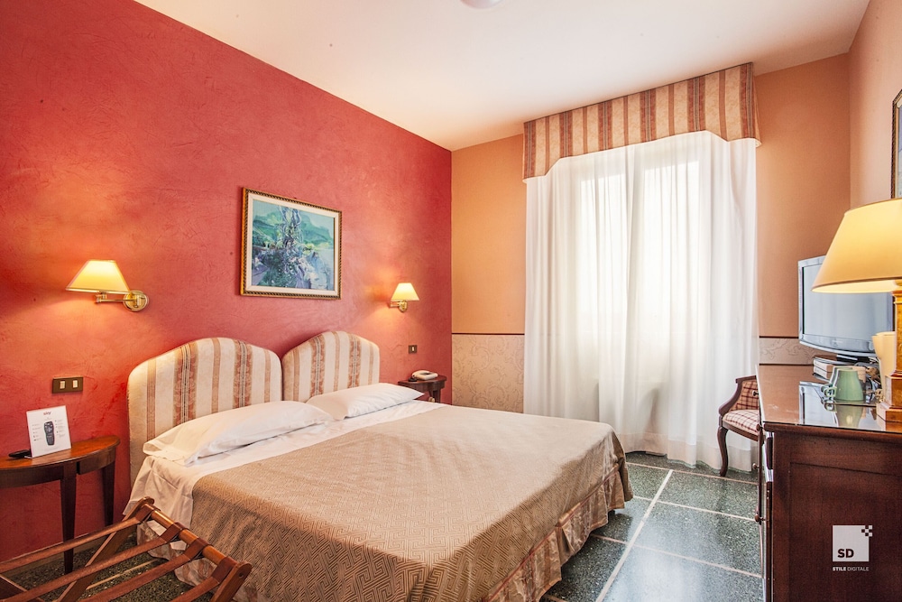 Economy Room - Photo 20