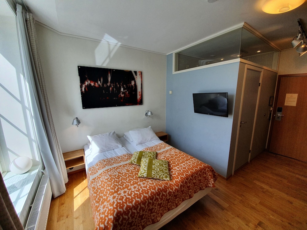 Double Room (in the Historic Wool Factory) - Photo 2