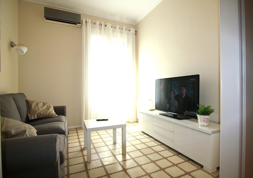 Apartment, 3 Bedrooms, Balcony (2-1) photo 3