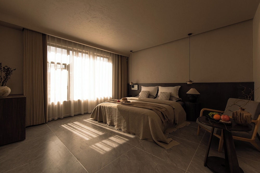 Basic Double Room