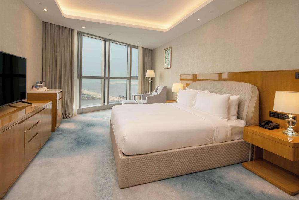 Executive Room, 1 King Bed, River View photo 1