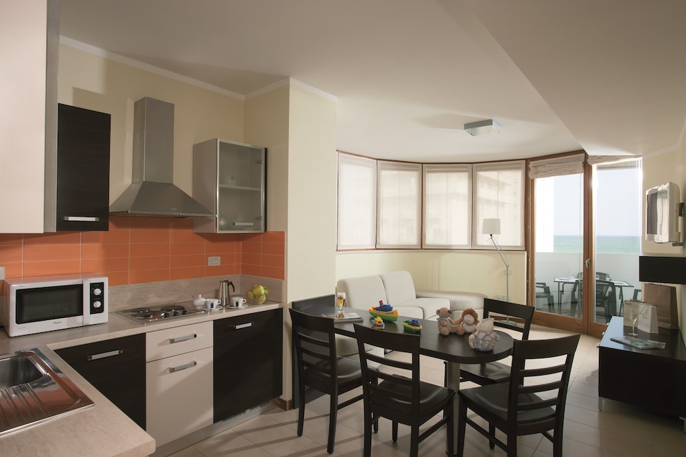 Deluxe Suite (4 people) photo 1