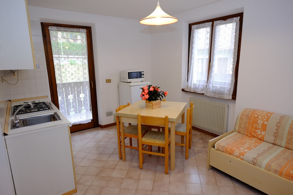 Apartment, 2 Bedrooms, Balcony, Mountain View (4/5 people) photo 2