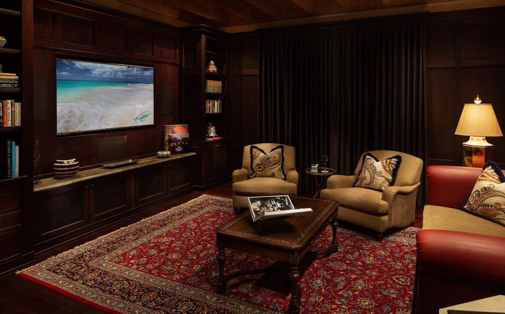 Deluxe Suite photo 3