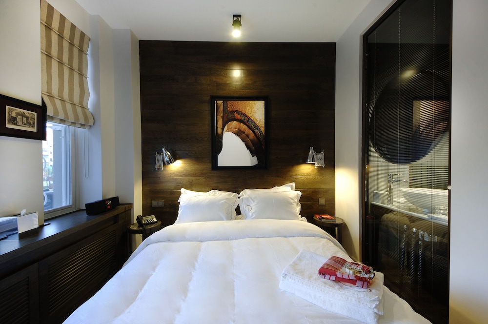 Basic Double Room photo 3