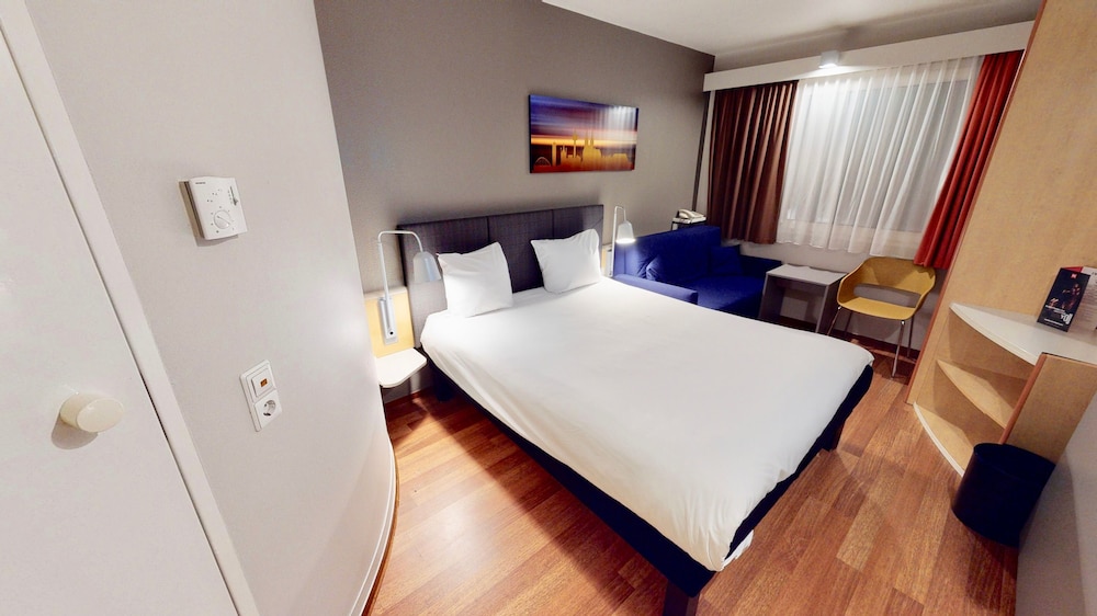 Double Room, 1 Double Bed (New Sleep Easy Concept) - Photo 2