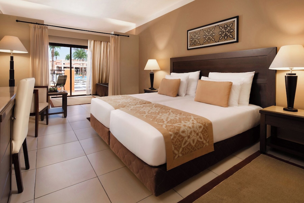 Superior Room, 2 Twin Beds, Pool View - Photo 1