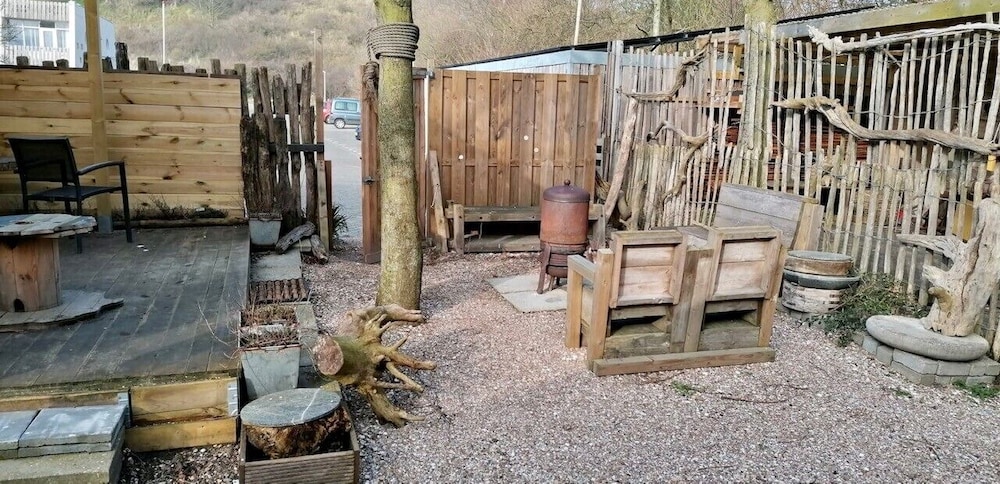 Basic Cabin photo 1