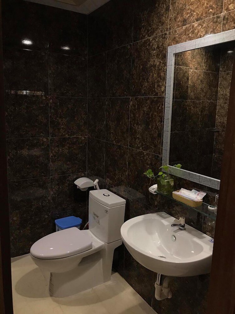 Quadruple Room, 2 Queen Beds, City View photo 2
