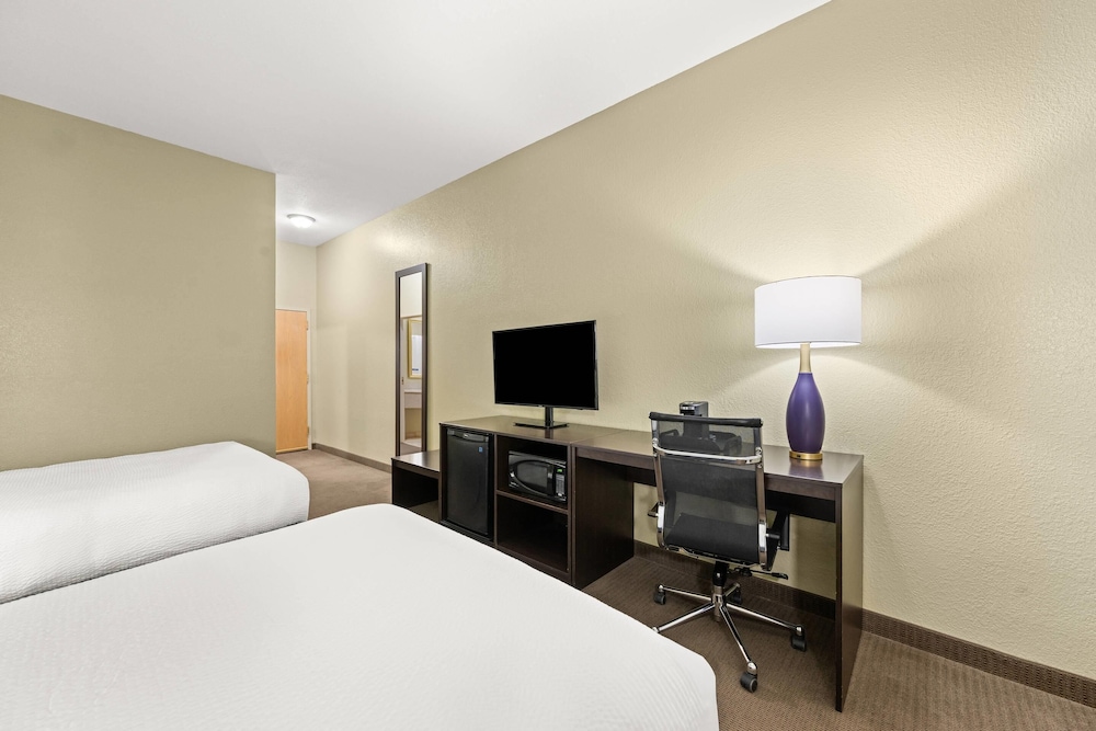 Standard Double Room, 2 Double Beds - Photo 3