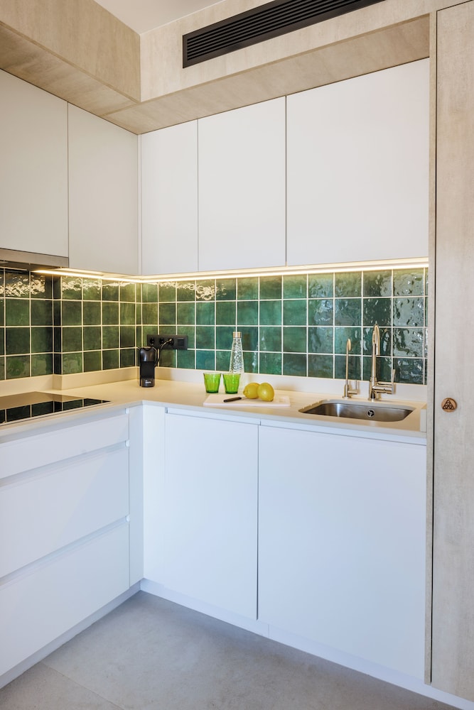 Superior Studio, Kitchenette photo 3