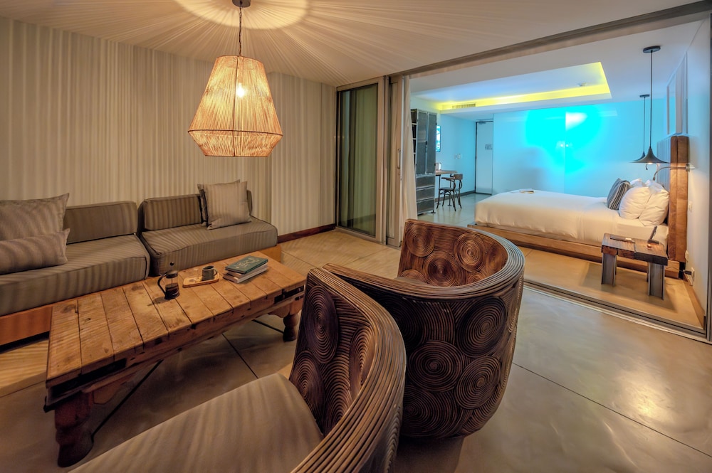 Standard Double Room, 1 King Bed - Photo 4