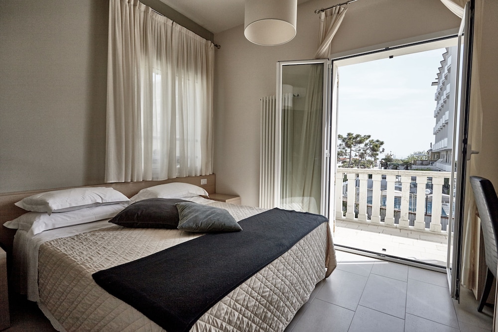 Luxury Apartment (126) photo 2