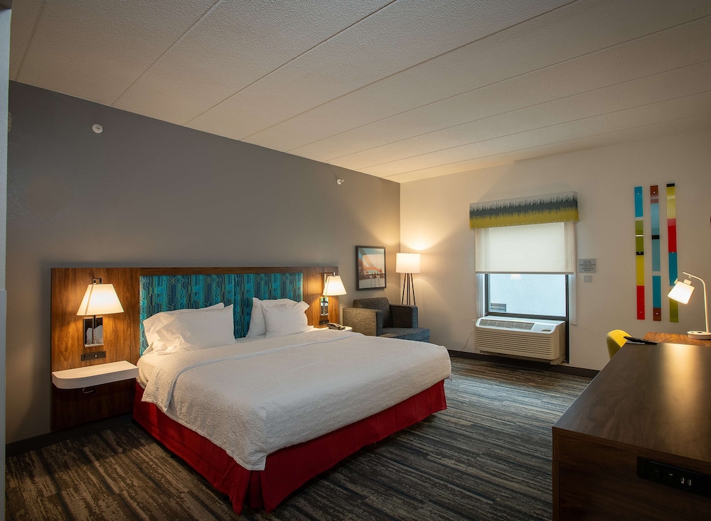 Room, 1 King Bed, Accessible - Photo 1