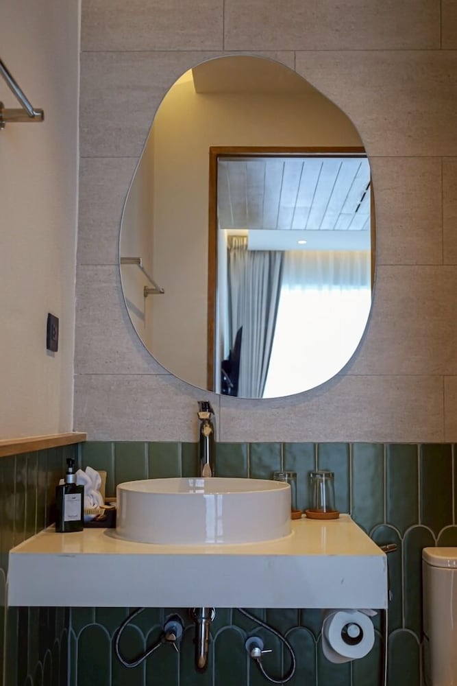 Exclusive Room, 2 Bedrooms, City View - Photo 5