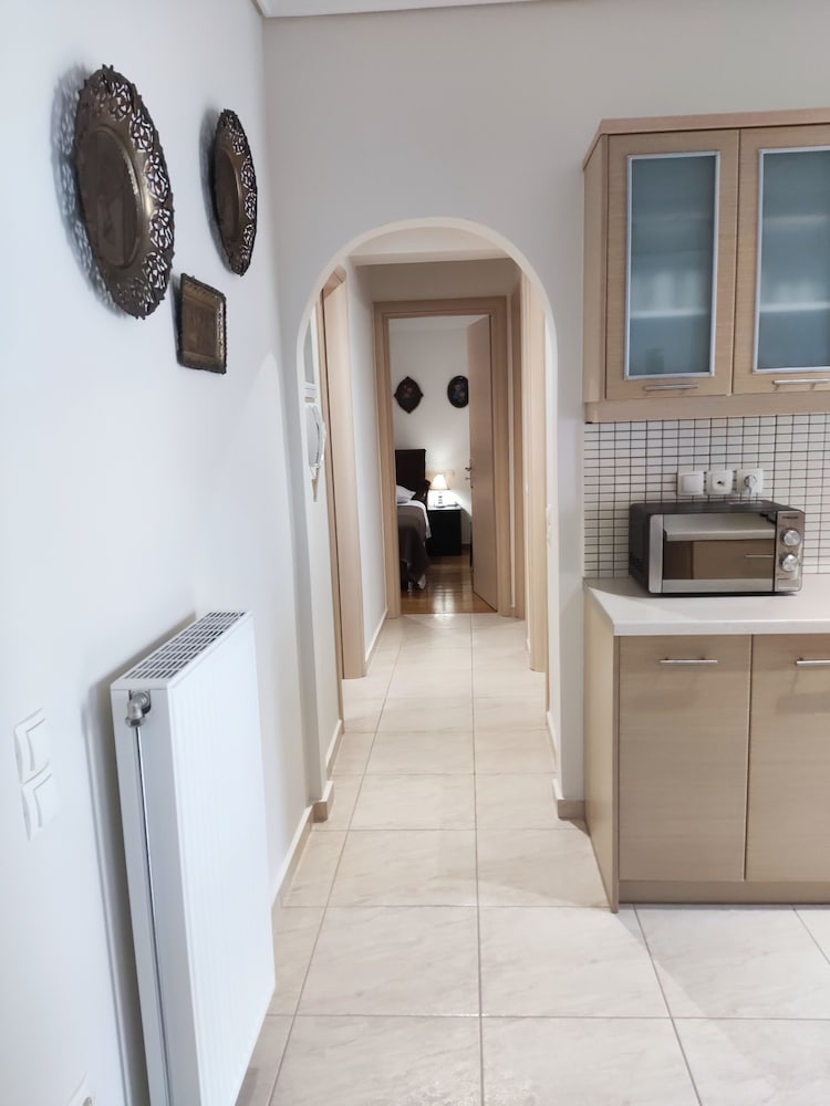 Economy Apartment, 3 Bedrooms, Non Smoking, Private Bathroom (A4) - Photo 16
