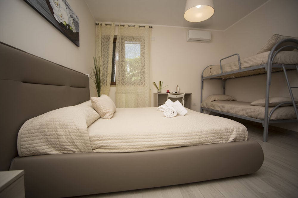 Quadruple Room photo 2